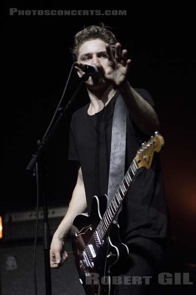 LAST TRAIN - 2015-11-11 - PARIS - Casino de Paris - 